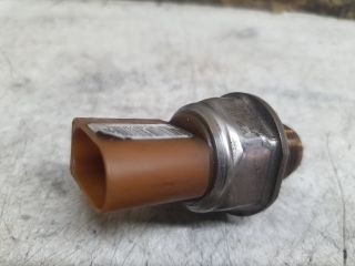 bontott VW GOLF VI Nyomásszabályzó Szelep