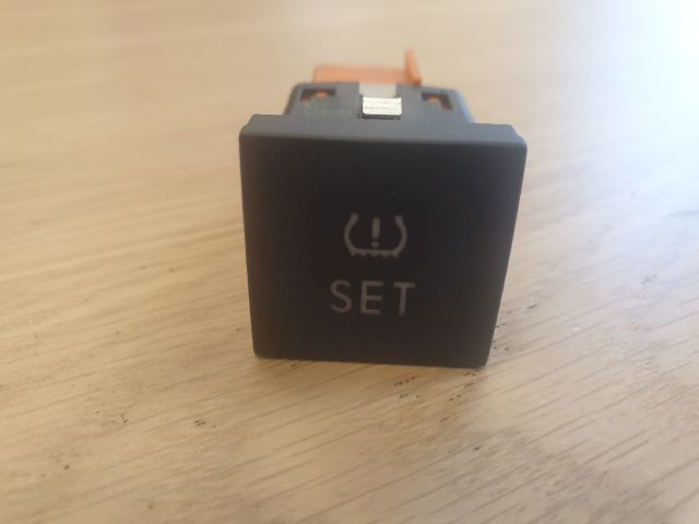 bontott VW GOLF VI Okos Kerékszelep