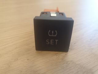 bontott VW GOLF VI Okos Kerékszelep