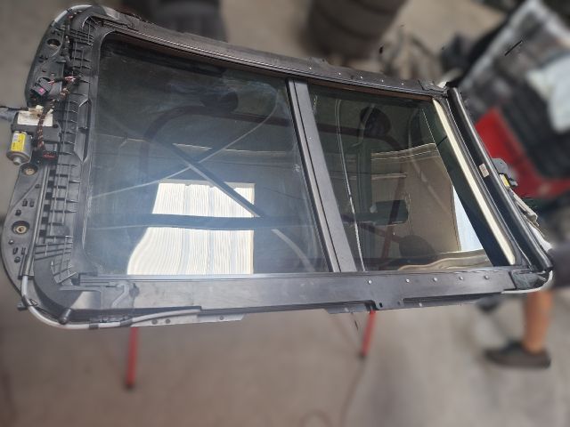 bontott VW GOLF VI Panoráma Tető