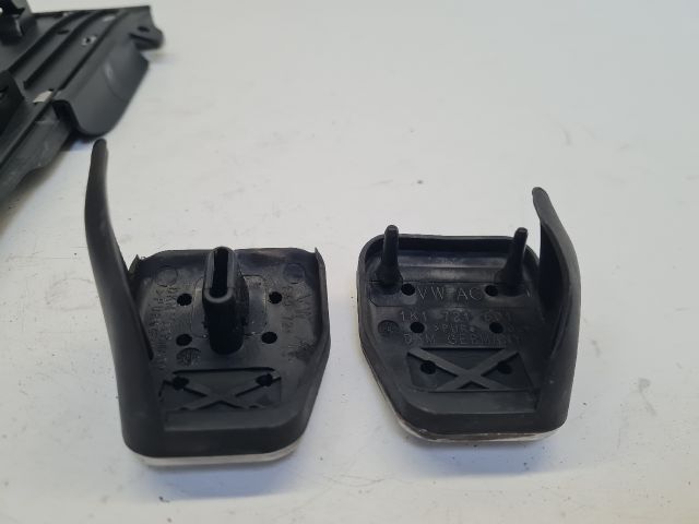 bontott VW GOLF VI Pedálsor (Gáz, Fék, Kuplung)