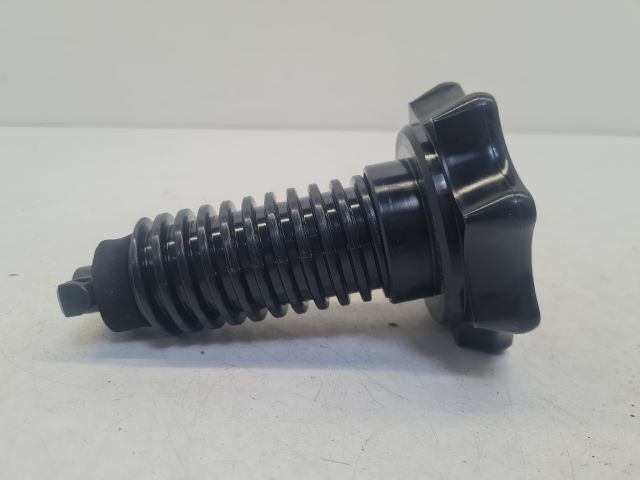 bontott VW GOLF VI Pótkerék Rögzítő