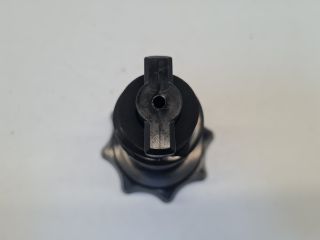 bontott VW GOLF VI Pótkerék Rögzítő