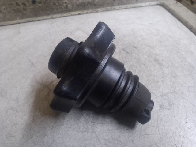 bontott VW GOLF VI Pótkerék Rögzítő