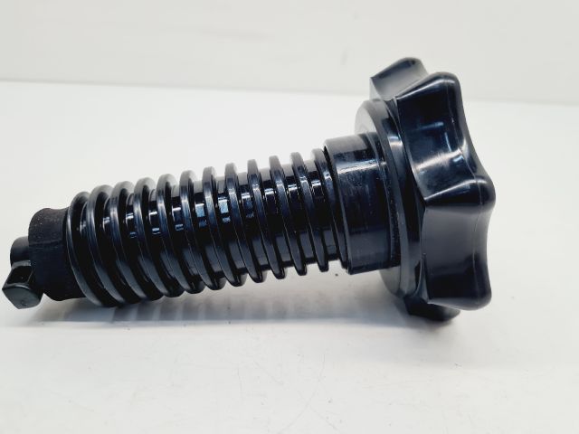 bontott VW GOLF VI Pótkerék Rögzítő