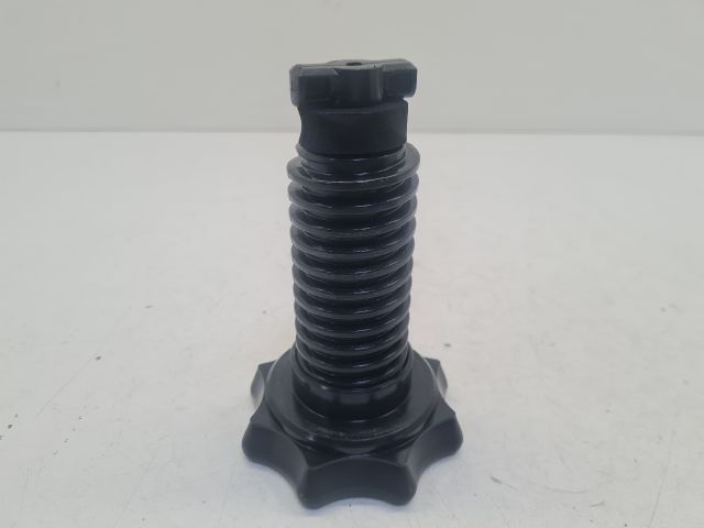 bontott VW GOLF VI Pótkerék Rögzítő