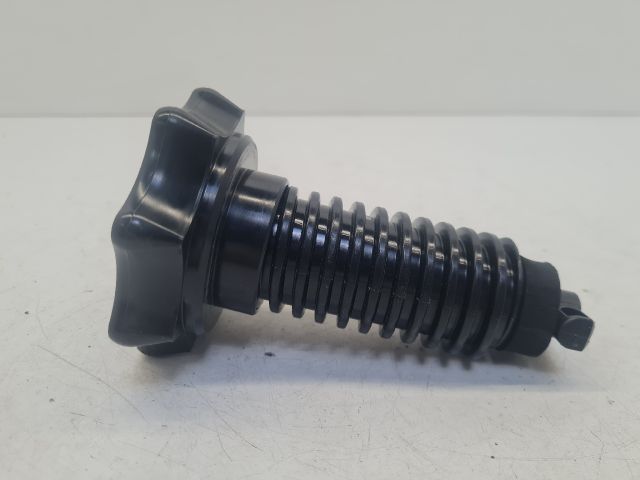 bontott VW GOLF VI Pótkerék Rögzítő