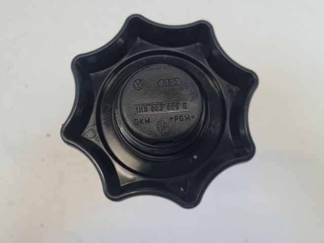 bontott VW GOLF VI Pótkerék Rögzítő