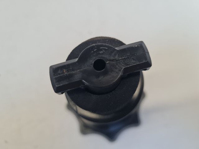 bontott VW GOLF VI Pótkerék Rögzítő