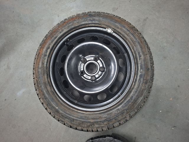 bontott VW GOLF VI Pótkerék Szerszámtartó