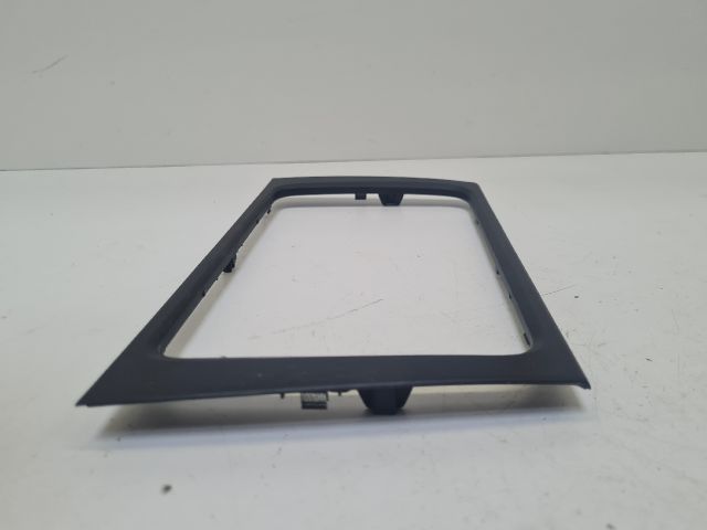 bontott VW GOLF VI Rádió / CD Keret