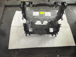 bontott VW GOLF VI Rádió / CD Keret