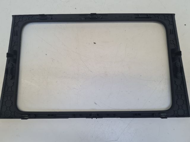 bontott VW GOLF VI Rádió / CD Keret