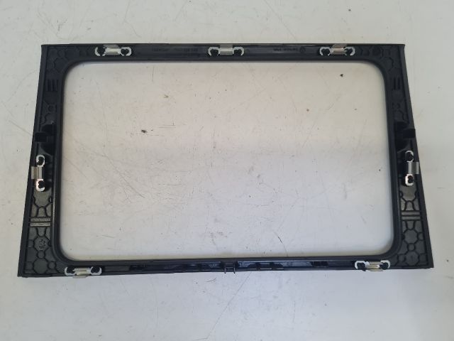 bontott VW GOLF VI Rádió / CD Keret