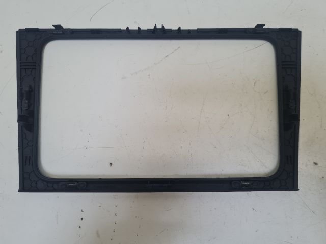 bontott VW GOLF VI Rádió / CD Keret