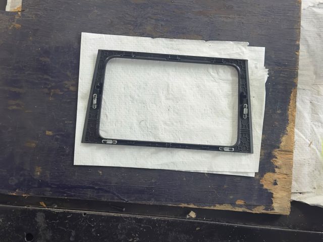 bontott VW GOLF VI Rádió / CD Keret