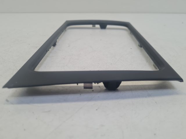 bontott VW GOLF VI Rádió / CD Keret