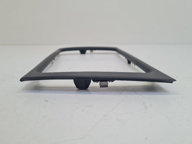 bontott VW GOLF VI Rádió / CD Keret