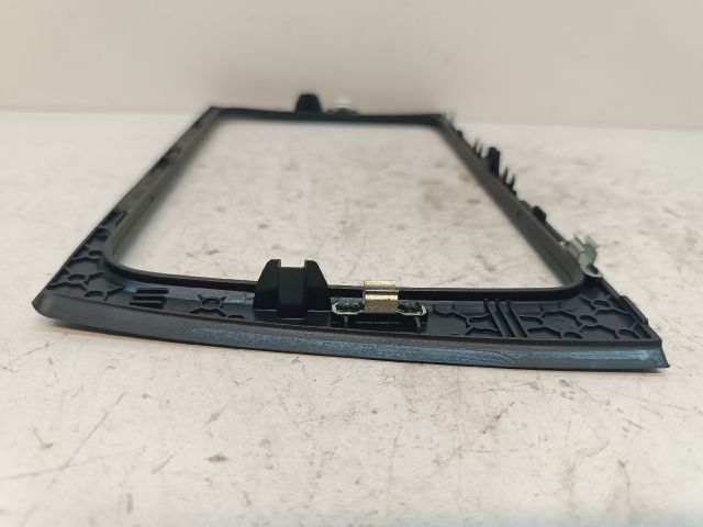 bontott VW GOLF VI Rádió / CD Keret