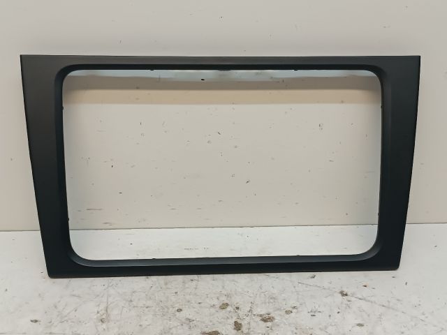 bontott VW GOLF VI Rádió / CD Keret