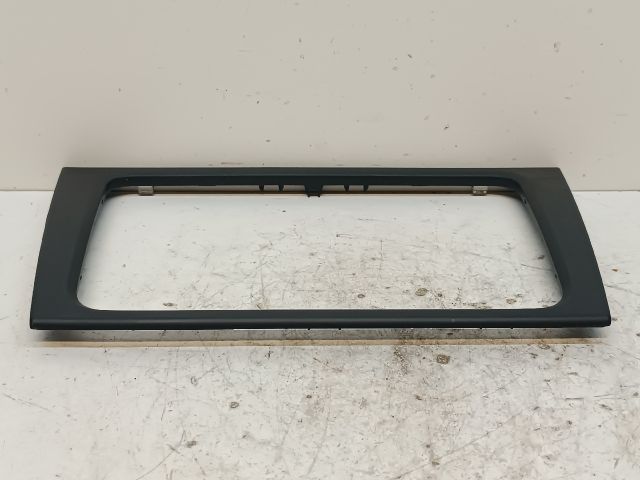 bontott VW GOLF VI Rádió / CD Keret