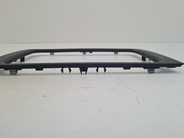 bontott VW GOLF VI Rádió / CD Keret