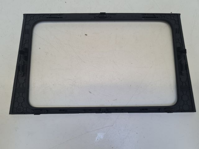 bontott VW GOLF VI Rádió / CD Keret