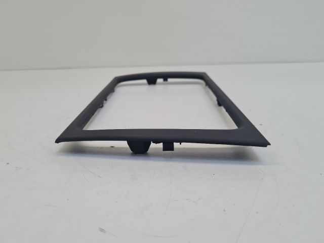 bontott VW GOLF VI Rádió / CD Keret