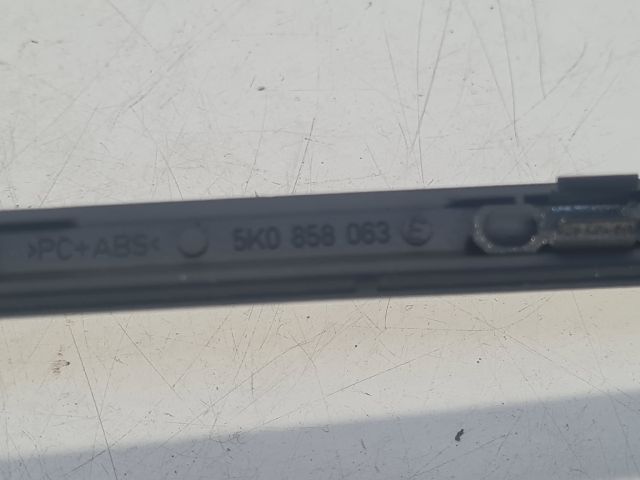 bontott VW GOLF VI Rádió / CD Keret