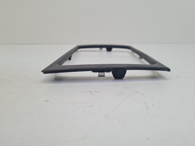 bontott VW GOLF VI Rádió / CD Keret