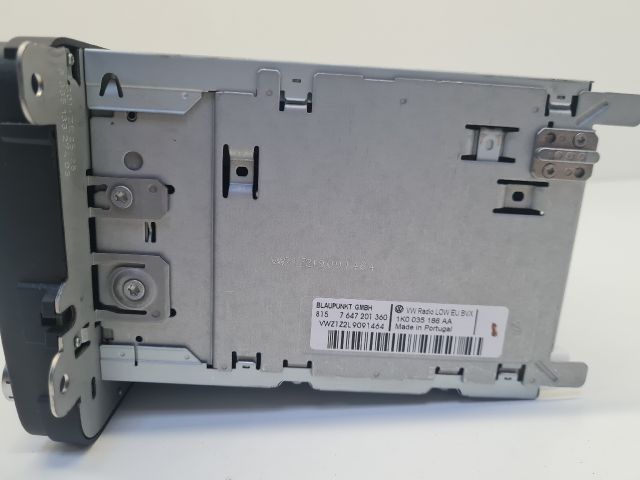 bontott VW GOLF VI Rádió / CD