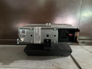 bontott VW GOLF VI Rádió / CD