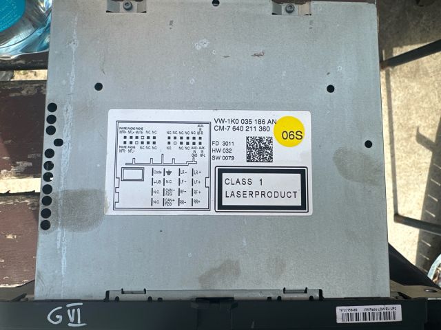 bontott VW GOLF VI Rádió / CD