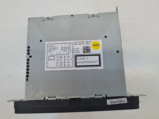 bontott VW GOLF VI Rádió / CD