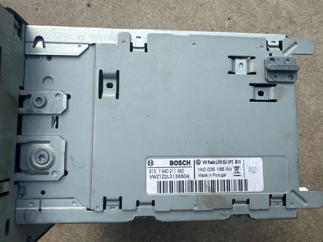 bontott VW GOLF VI Rádió / CD