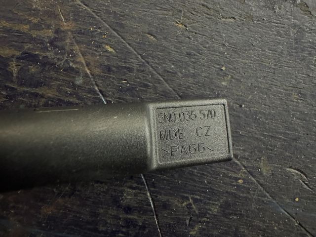 bontott VW GOLF VI Rádió Zavarszűrő