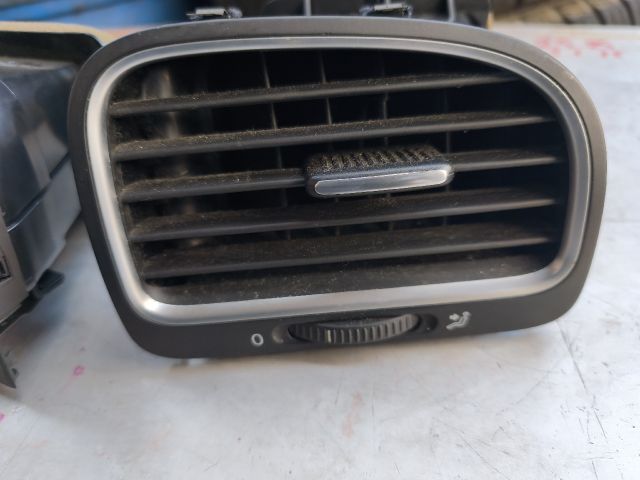 bontott VW GOLF VI Szellőző Szett