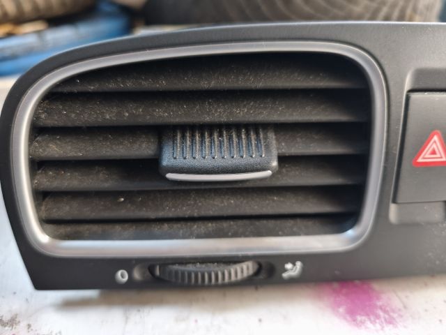bontott VW GOLF VI Szellőző Szett