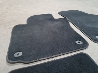 bontott VW GOLF VI Szőnyeg Szett