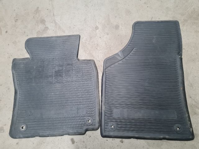 bontott VW GOLF VI Szőnyeg Szett