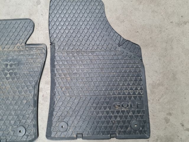 bontott VW GOLF VI Szőnyeg Szett