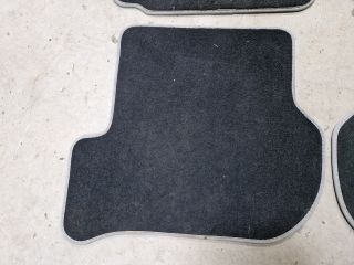 bontott VW GOLF VI Szőnyeg Szett