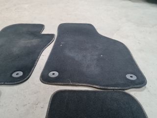 bontott VW GOLF VI Szőnyeg Szett