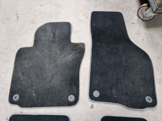 bontott VW GOLF VI Szőnyeg Szett