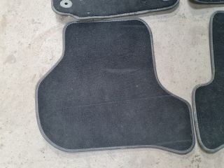 bontott VW GOLF VI Szőnyeg Szett
