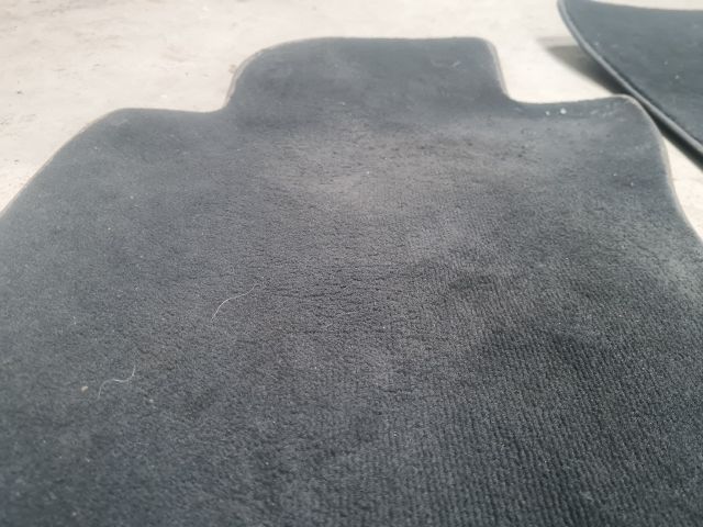 bontott VW GOLF VI Szőnyeg Szett