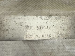 bontott VW GOLF VI Tank Tartó Pánt