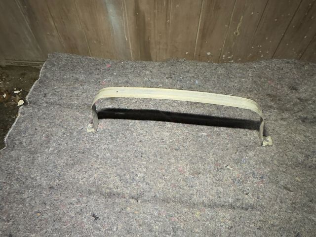 bontott VW GOLF VI Tank Tartó Pánt