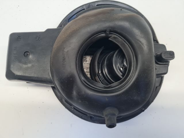 bontott VW GOLF VI Tankajtó