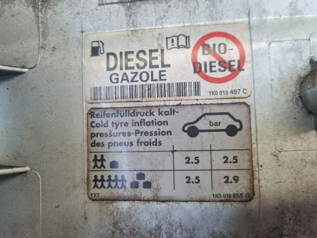 bontott VW GOLF VI Tankajtó